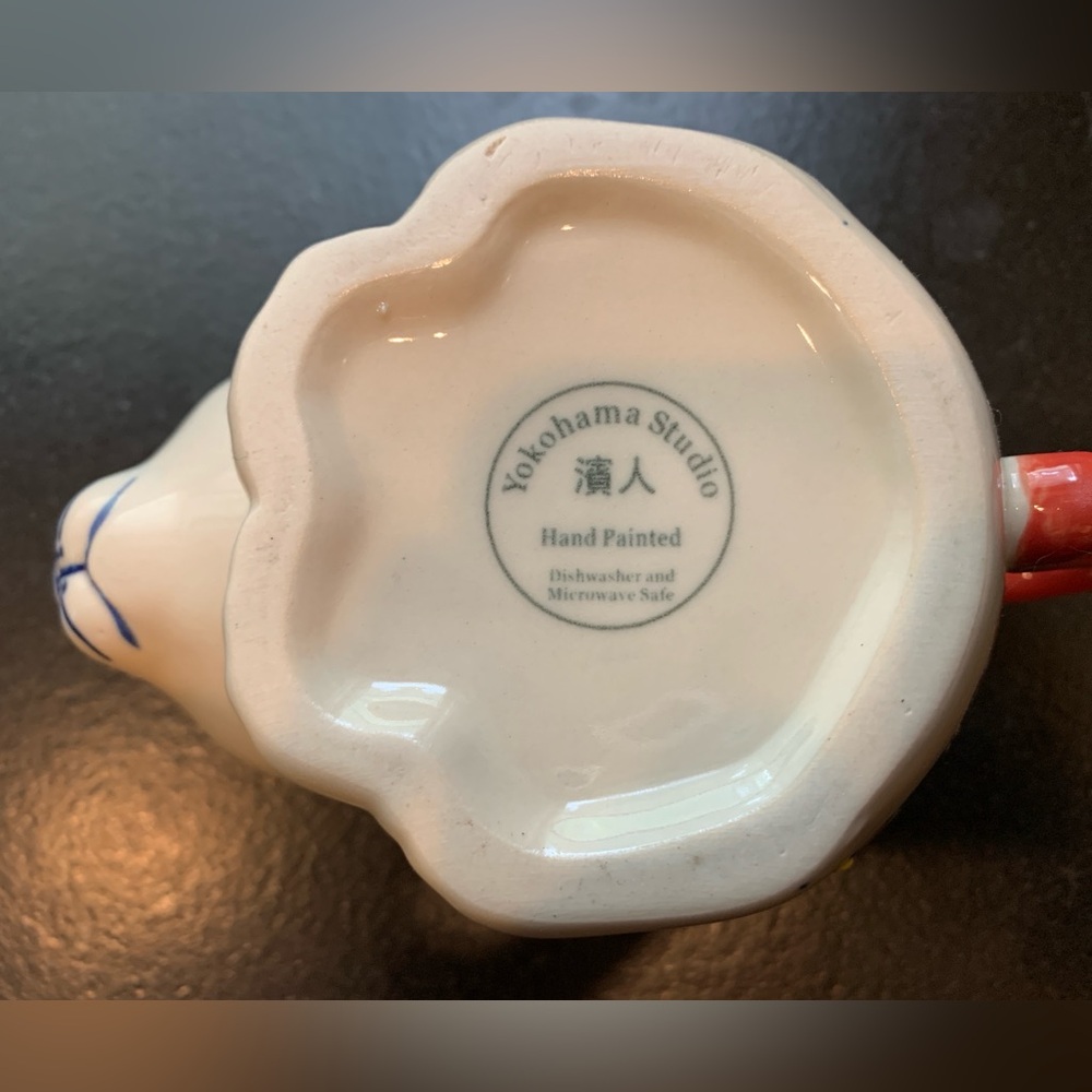 Yokohama Studio Rabbit Mug - Picture 5 of 5